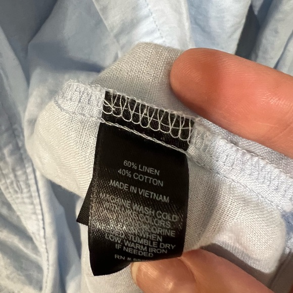 Express Linen Light Blue Button-Up Shirt - Picture 4 of 5